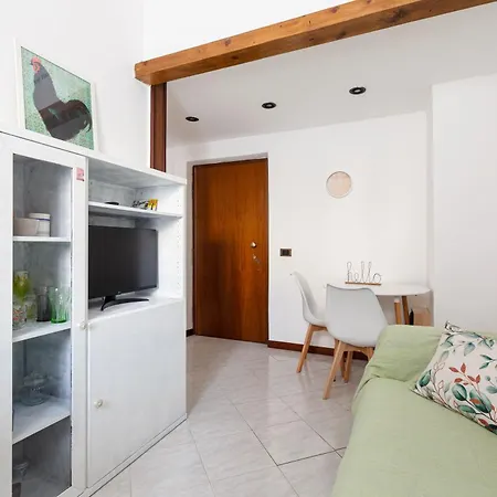 Guesthost - Istria M5 & Zara Comfy מילאנו